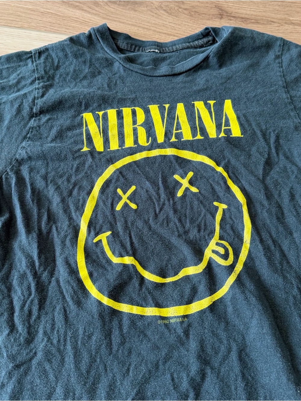Vintage 90’s Nirvana Smiley Face Black T-Shirt - Picture 2 of 6